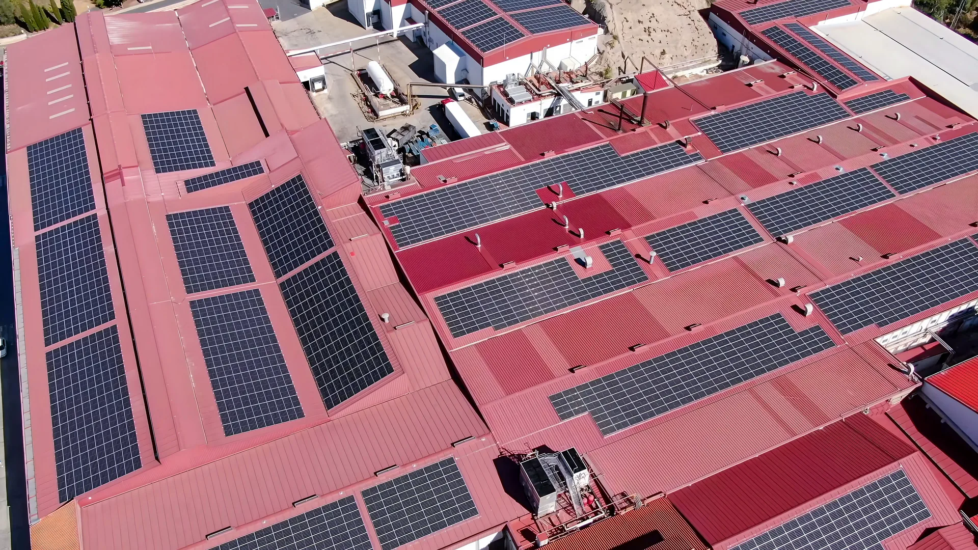 Photovoltaikmodule und Himmel
