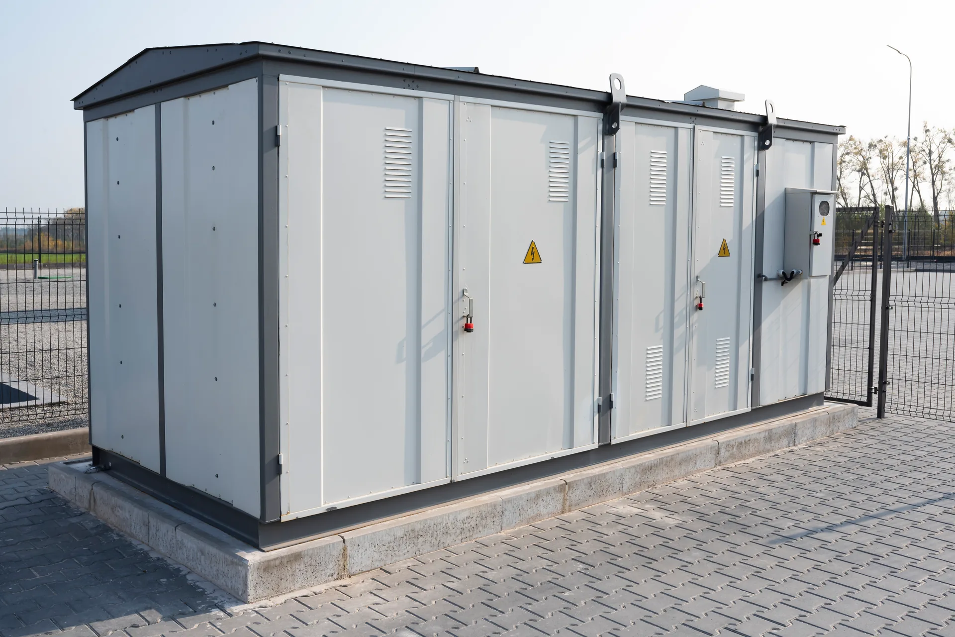 Transformator und Unterstation für Stromtechnik